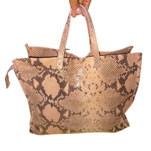Laura DiMaggio Leather Snakeskin Print Tote Bag   52